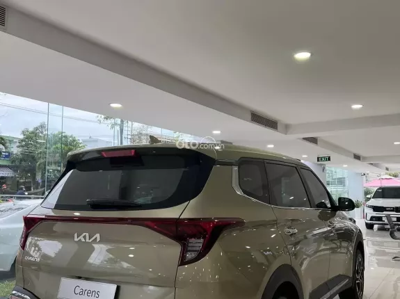 Kia Carens 1.5G MT Deluxe 2024 - Giá chỉ từ 589 triệu đồng