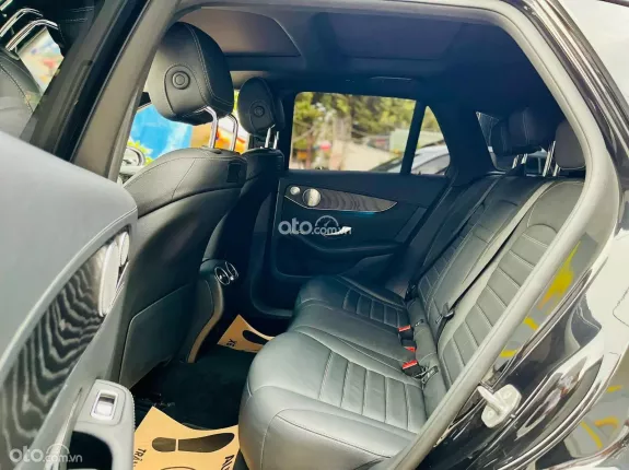 Mercedes-Benz GLC 200 4Matic 2019 - 1 tỷ 379 triệu