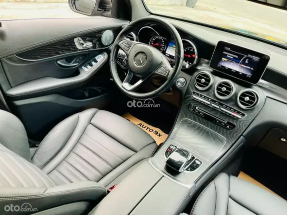 Mercedes-Benz GLC 200 4Matic 2019 - 1 tỷ 379 triệu