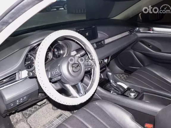 Mazda 6 2022 - Mazda 6 2.0 AT, bản Premium Trắng 2022