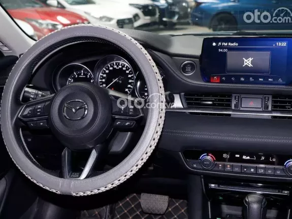 Mazda 6 2022 - Mazda 6 2.0 AT, bản Premium Trắng 2022