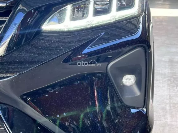 Toyota Fortuner 2.4 AT 4x2 Legender 2022 - Chạy đúng 8.000km, hỗ trợ trả góp từ 450tr