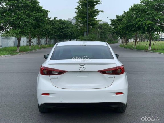 Mazda 3 Sedan 1.5L Luxury 2019 - Full option