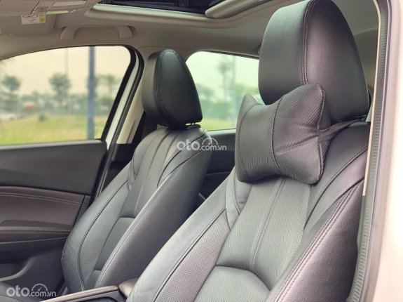 Mazda 3 Sedan 1.5L Luxury 2019 - Full option