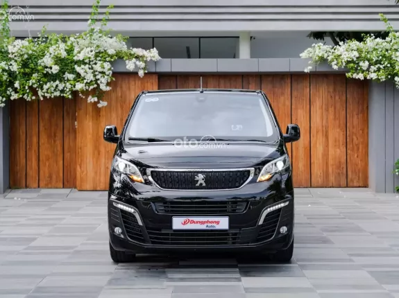 Peugeot Traveller Premium 2021 - Giá thương lượng, có bớt lộc