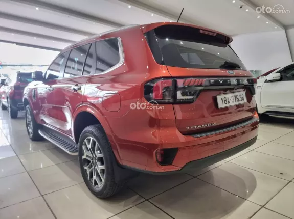 Ford Everest Titanium 2.0 AT 4x2 2022 - Nhập Thái, lướt 3,4v km, hỗ trợ góp toàn quốc