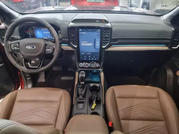 Ford Everest Titanium 2.0 AT 4x2 2022 - Nhập Thái, lướt 3,4v km, hỗ trợ góp toàn quốc