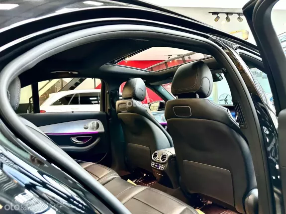 Mercedes-Benz E200 Sport 2019 - Xe một chủ mua mới bảo dưỡng hãng đầy đủ