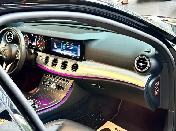 Mercedes-Benz E200 Sport 2019 - Xe một chủ mua mới bảo dưỡng hãng đầy đủ