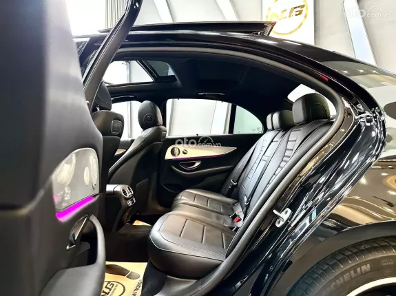 Mercedes-Benz E200 Sport 2019 - Xe một chủ mua mới bảo dưỡng hãng đầy đủ