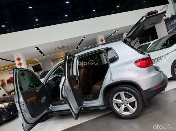 Volkswagen Tiguan 2.0AT 2016 - 548 triệu