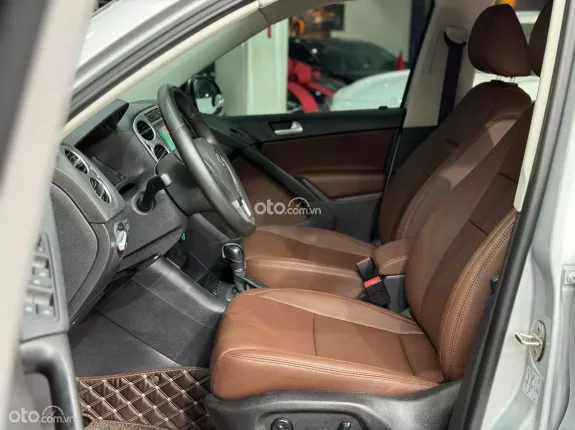 Volkswagen Tiguan 2.0AT 2016 - 548 triệu