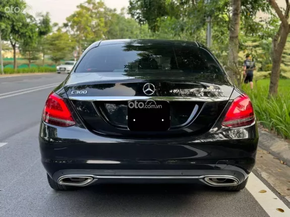 Mercedes-Benz C180 AMG 2020 - 888 triệu
