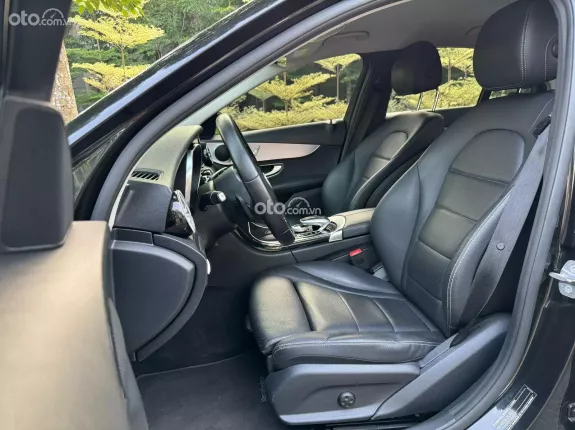 Mercedes-Benz C180 AMG 2020 - 888 triệu