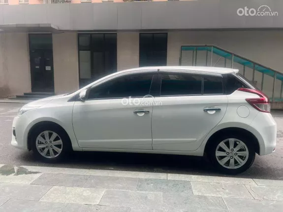 Toyota Yaris 1.3G 2015 - Nhập khẩu tư nhân chính chủ - Giá hơn 300