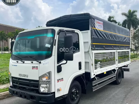 Isuzu QKR 210 2024 - Xe Tải ISUZU QKR210 Thùng mui bạt Tải 1.9T Dài 4.3m SX 2024