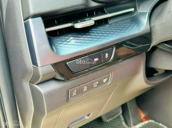 Kia Carnival 2.2D Signature 2022 - Động cơ dầu 2.2D - Hộp số tự động 8 cấp