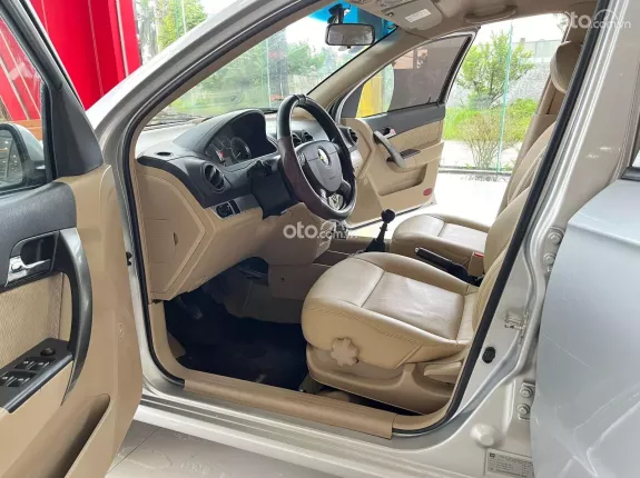 Chevrolet Aveo LT 1.5 MT 2017 - Sedan 5 chỗ giá rẻ, máy số ngon, thân vỏ chắc chắn