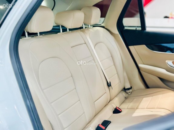 Mercedes-Benz GLC 200 2021 - Mercedes GLC200 model 2022