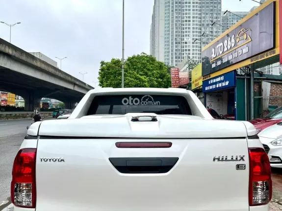 Toyota Hilux 2.4E 4×2 AT 2020 - Tư nhân lốp theo cả dàn - giá chỉ hơn 600tr