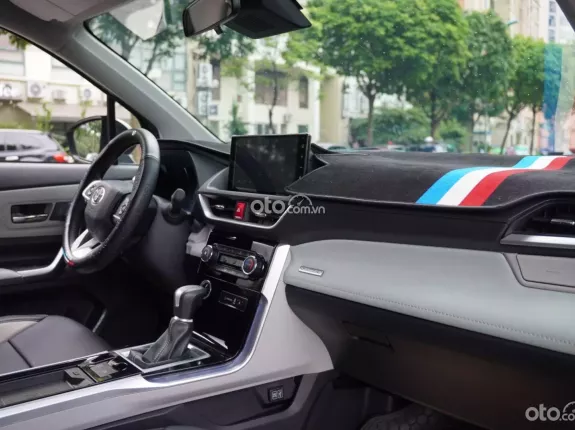 Toyota Veloz Cross CVT Top 2023 - Siêu lướt xe mới lăn bánh 8000 kilomet giá siêu tốt