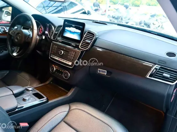 Mercedes-Benz GLE 400 2017 - Một chủ mua mới, nhập khẩu nguyên chiếc - Siêu lướt chỉ 12.000km