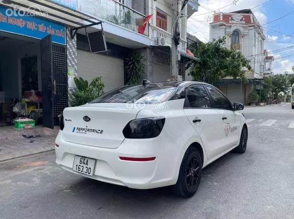 Kia Soluto MT 2019 - Odo 9 van ko dv