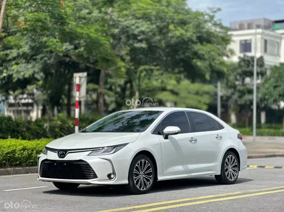 Toyota Corolla Altis 1.8 V 2022 - Giá Còn Cực Tốt