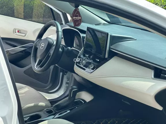 Toyota Corolla Altis 1.8 V 2022 - Giá Còn Cực Tốt