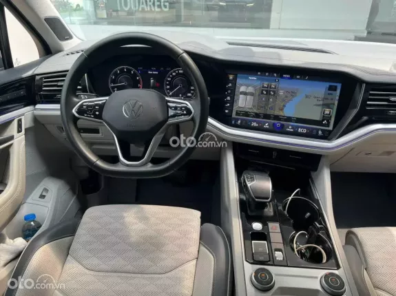 Volkswagen Touareg Luxury 2022 - Hiện đại, an toàn & bền bỉ