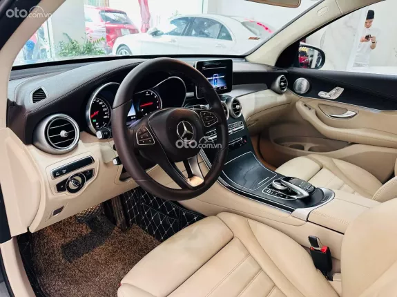 Mercedes-Benz GLC 300 4Matic 2018 - 1 tỷ 199 triệu