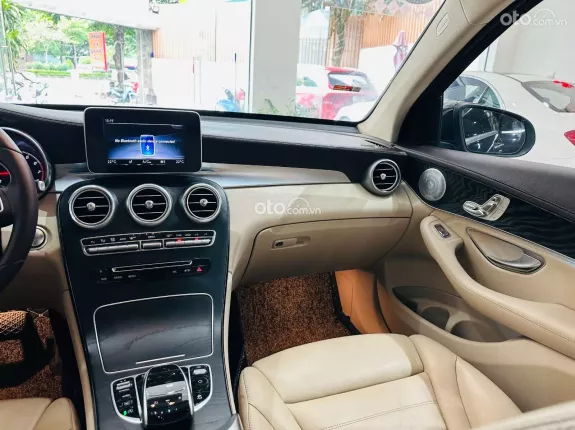 Mercedes-Benz GLC 300 4Matic 2018 - 1 tỷ 199 triệu