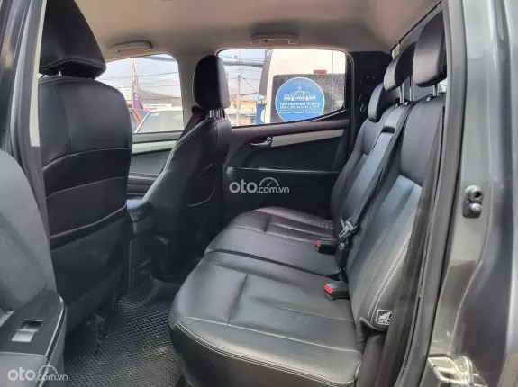 Isuzu D-Max LS Prestige 1.9 4x2 AT 2018 - Màu xám Xuất hóa đơn cao