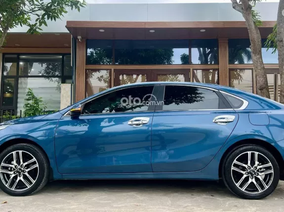 Kia Cerato 1.6 AT Luxury 2021 - 530 triệu