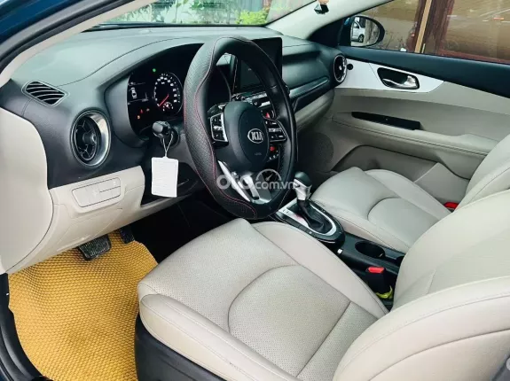 Kia Cerato 1.6 AT Luxury 2021 - 530 triệu