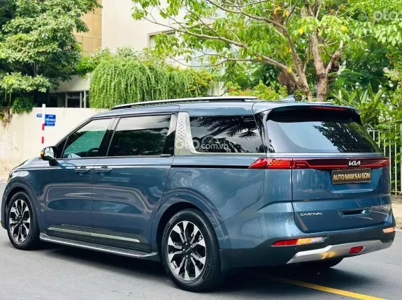 Kia Carnival 2.2D Signature 2022 - Nâng cấp: Ghế thương gia cao cấp có massage ghế, sưởi ghế, sàn gỗ, trần nỉ...