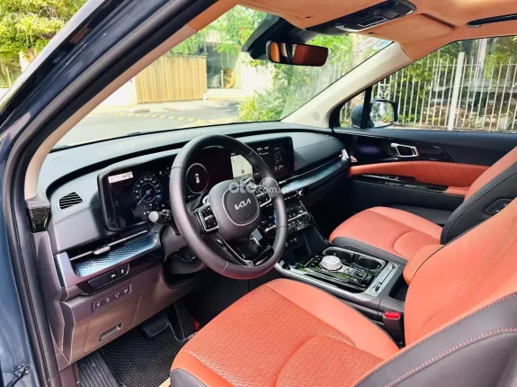 Kia Carnival 2.2D Signature 2022 - Nâng cấp: Ghế thương gia cao cấp có massage ghế, sưởi ghế, sàn gỗ, trần nỉ...