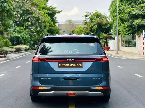 Kia Carnival 2.2D Signature 2022 - Nâng cấp: Ghế thương gia cao cấp có massage ghế, sưởi ghế, sàn gỗ, trần nỉ...
