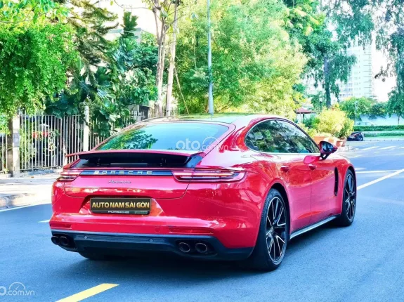 Porsche Panamera 3.0 V6 2018 - Đỏ sang chảnh lướt nhẹ 2 vạn