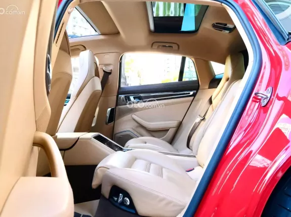 Porsche Panamera 3.0 V6 2018 - Đỏ sang chảnh lướt nhẹ 2 vạn