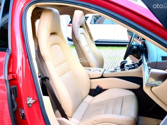 Porsche Panamera 3.0 V6 2018 - Đỏ sang chảnh lướt nhẹ 2 vạn