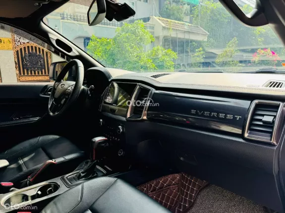 Ford Everest Titanium 2.0 AT 4x2 2018 - 🆘 Ford Everest Titanium 2.0 AT 4x2 2018 🆘