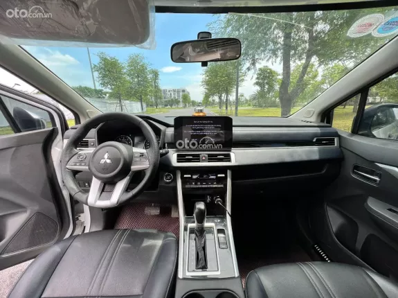 Mitsubishi Xpander Cross 2022 - Xe chạy 4 vạn km, bản cao cấp nhất