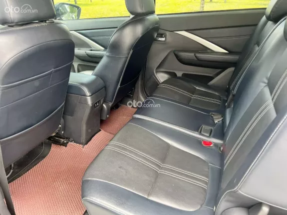 Mitsubishi Xpander Cross 2022 - Xe chạy 4 vạn km, bản cao cấp nhất