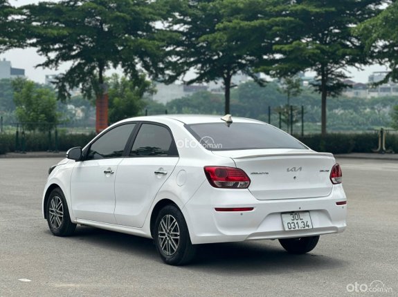 Kia Soluto AT Deluxe 2023 - Chạy 1,6 vạn thơm mùi mới, lên rất nhiều đồ chơi