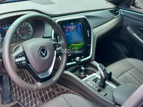 VinFast LUX A2.0 Tiêu chuẩn 2022 - Xe đẹp, giá tốt, hỗ trợ trả góp lãi suất ưu đãi