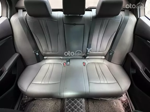 VinFast LUX A2.0 Tiêu chuẩn 2022 - Xe đẹp, giá tốt, hỗ trợ trả góp lãi suất ưu đãi