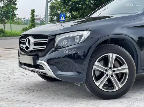Mercedes-Benz GLC 250 4Matic 2016 - Xe đẹp, 1 chủ từ đầu, hỗ trợ trả góp 70%, giá tốt giao ngay