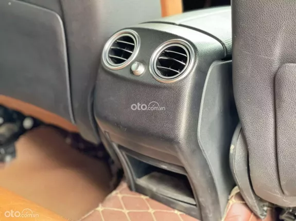 Mercedes-Benz GLC 250 4Matic 2016 - Xe đẹp, 1 chủ từ đầu, hỗ trợ trả góp 70%, giá tốt giao ngay