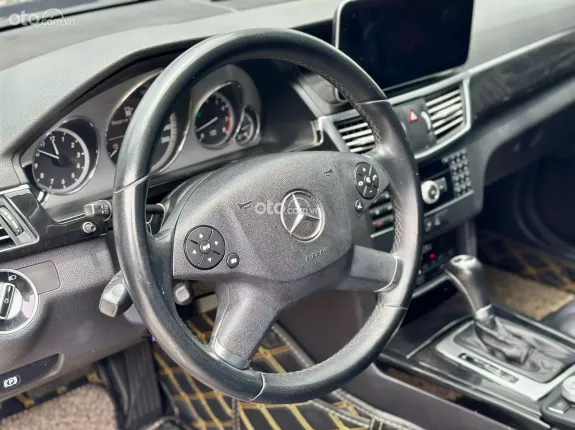 Mercedes-Benz E250 2010 - Gía tốt giao ngay, xe đẹp, trang bị nhiều Options